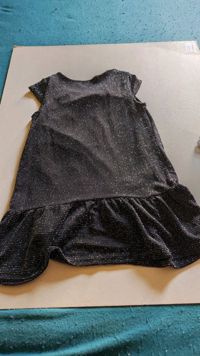 robe noir brillante 3 ans - photo numéro 2
