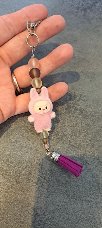Porte-clés kawaii – Figurine style Labubu & perles en verre