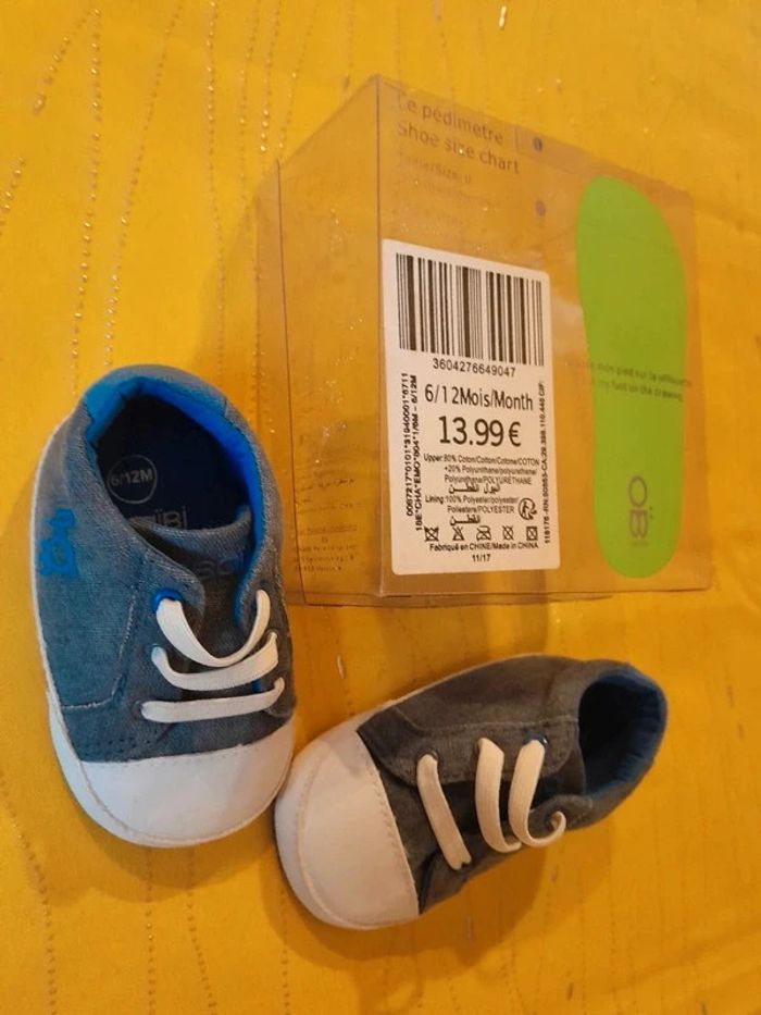 Paire de chaussons/chaussures souples bébé 6/ 12 mois - photo numéro 10