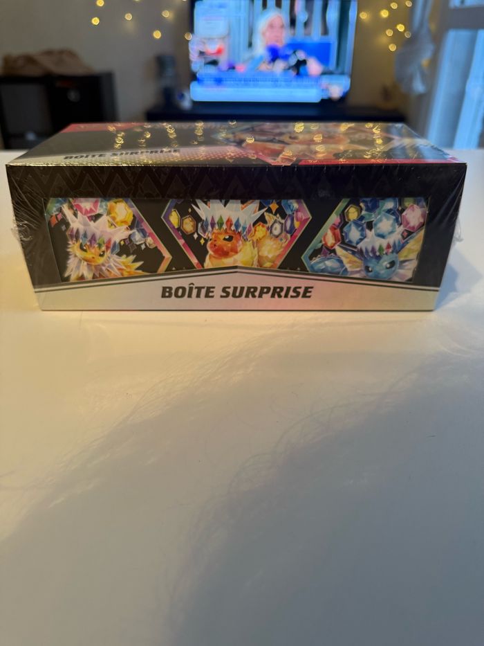 Boîte Surprise Pokémon évolution prismatiques - photo numéro 2