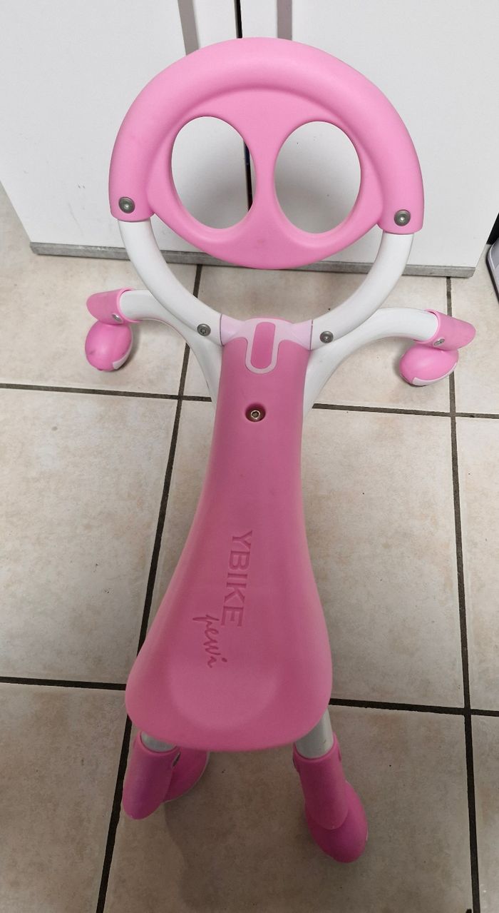 Trotteur pousseur roue 360° - photo numéro 2