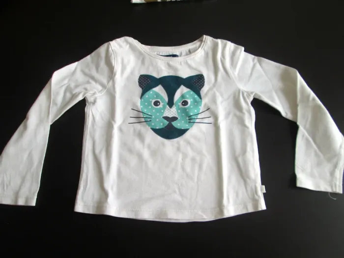 tee shirt
