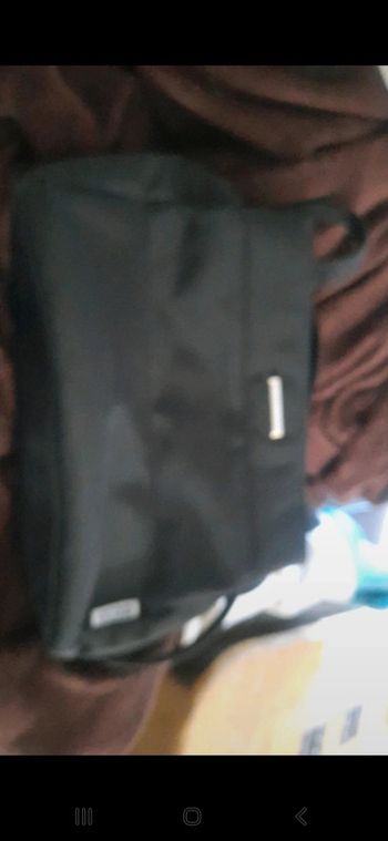 Sac à main noir simple uni matte