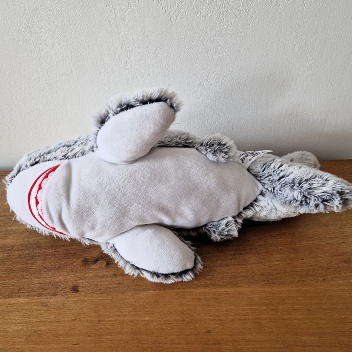 Requin peluche - photo numéro 6