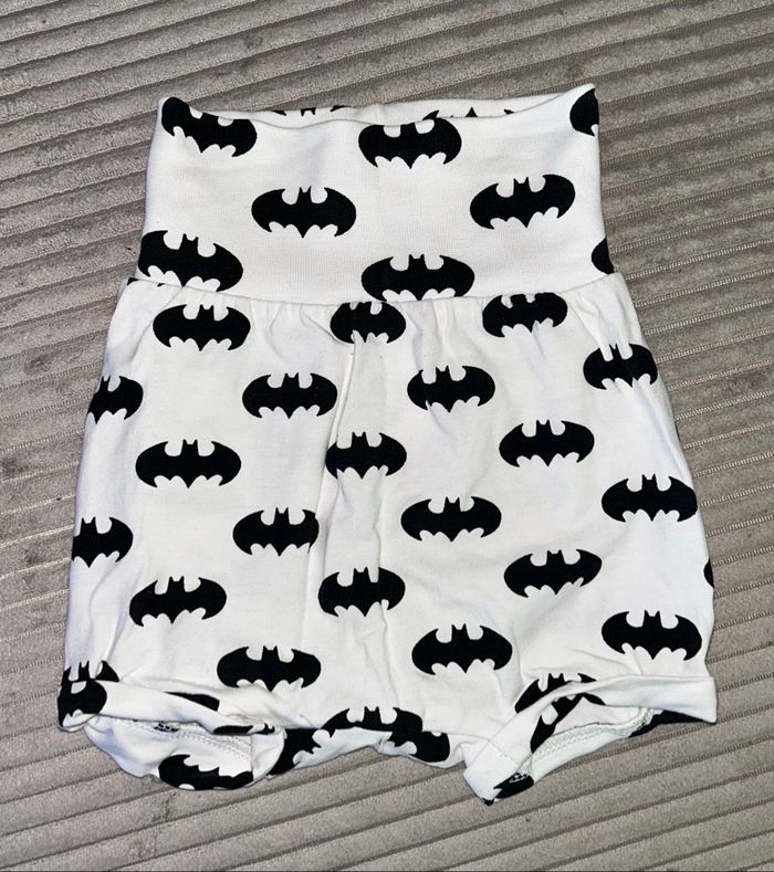 🦇 Ensemble Batman H&M 3 pièces – bébé (body + pantalon + bonnet) - photo numéro 6
