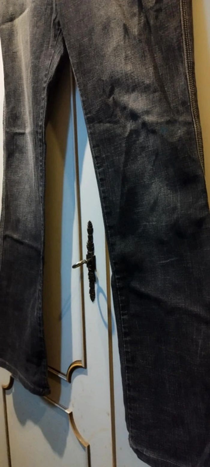 Pantalon en jeans patte d'éléphant - photo numéro 3