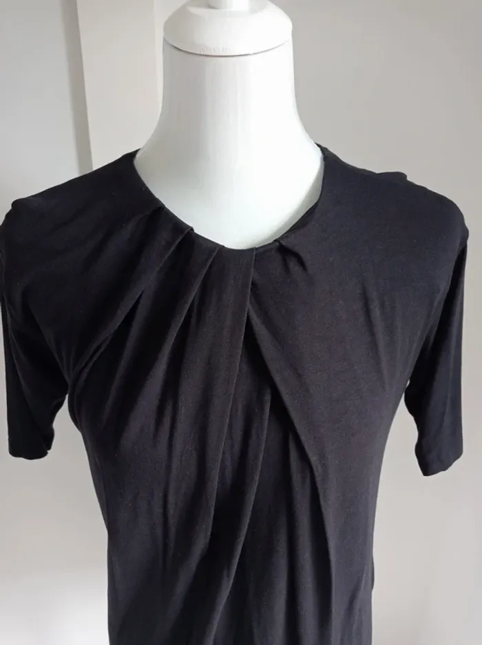 Magnifique robe noire drapé manches trois quart T.Xs stile Benetton - photo numéro 3