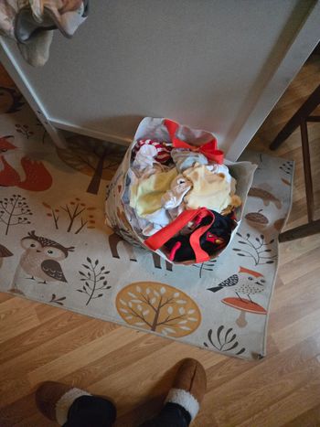 L̀ot pyjama et body 5 euros les 3 photo sur demande peux faire des trousseau