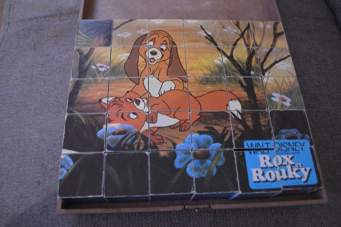 Boite de 30 cubes Walt Disney Rox et Rouky 1981 - photo numéro 3