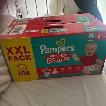 Pampers pants