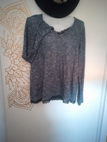 Petit pull léger mis saison avec dentelle