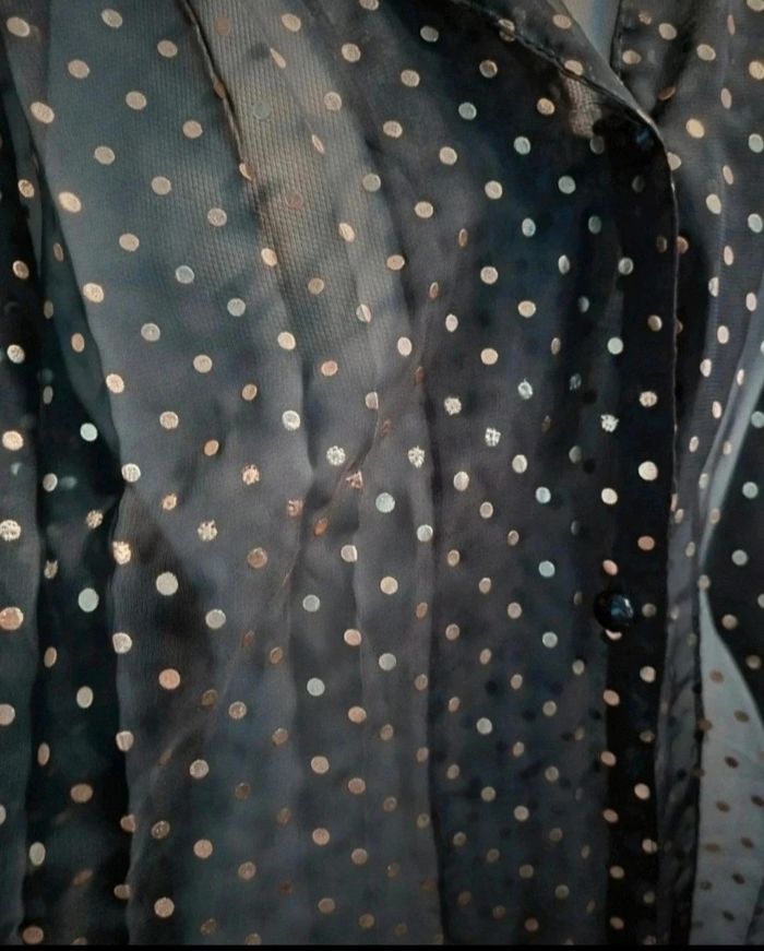 Chemise transparente noir a pois doré 46-48 - photo numéro 5