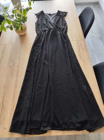 Robe noire à paillettes