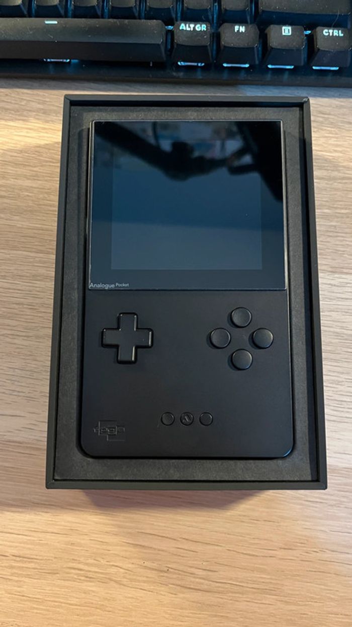 Analogue pocket noir - photo numéro 2
