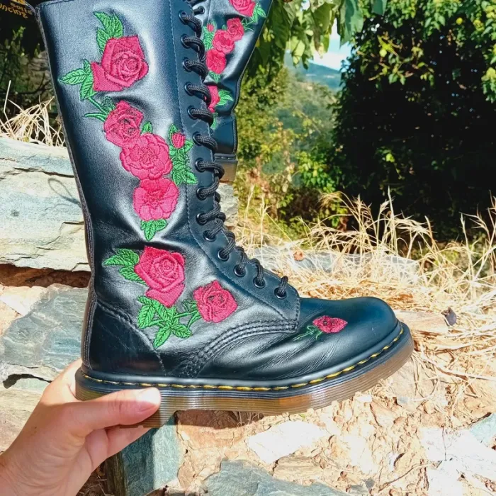 Dr. Martens 1914 Vonda roses brodées 36 - photo numéro 2