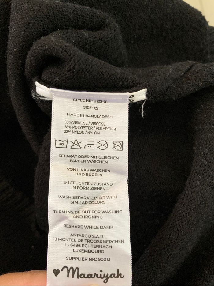 Pull col V noir - photo numéro 4