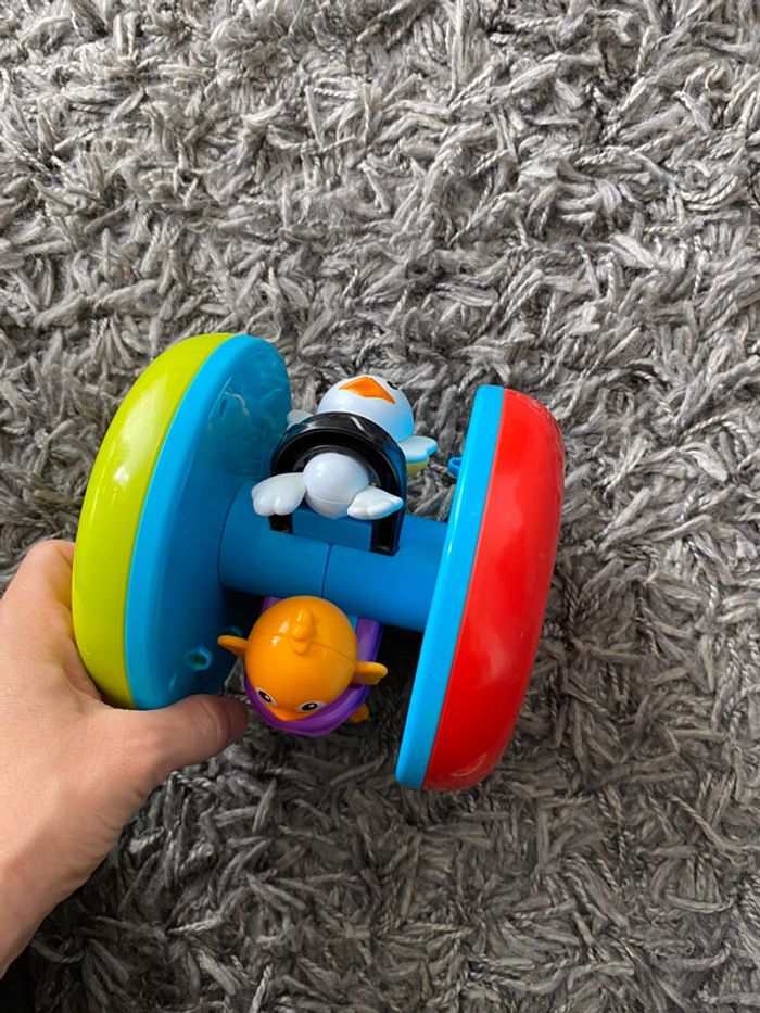 Jouet qui roule - photo numéro 3