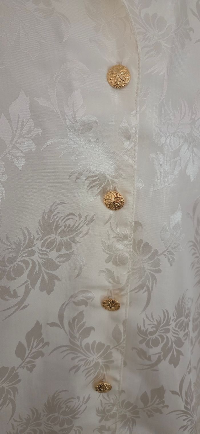 Chemisier satiné DAMART ivoire fleuri – effet soie, boutons dorés – T. L – comme neuf - photo numéro 5