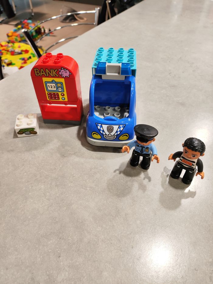 Lego Duplo – Police et Voleur – Très bon état - photo numéro 3