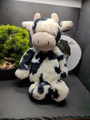 peluche plush vache cow bashfull noir blanc jellycat white black Timide Doudou