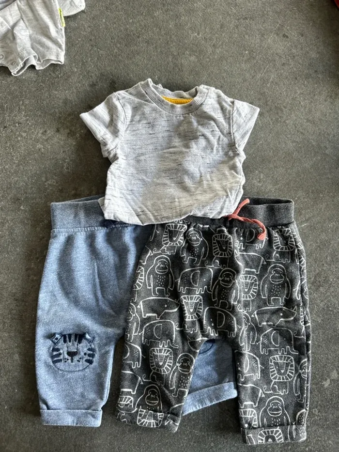 Lot body manches longues + 2 pantalons