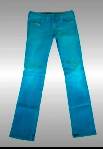 Jean stretch taille basse coupe droite