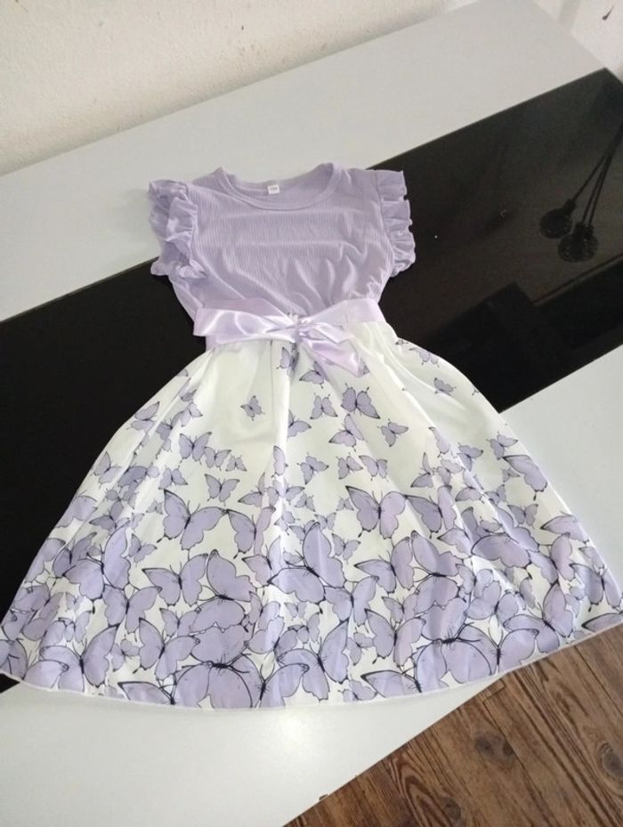 Jolie robe neuve - photo numéro 2