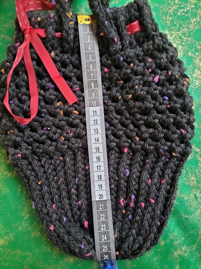 Idée cadeau :Petit sac en laine - photo numéro 4