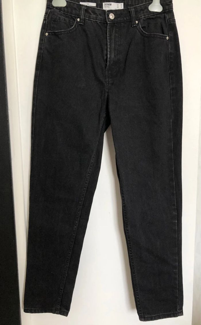 Jean mom noir Bershka