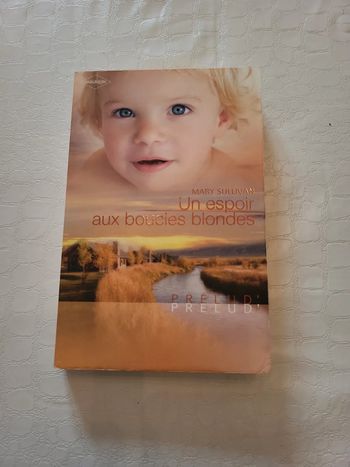 Livre un espoir aux boucles blondes