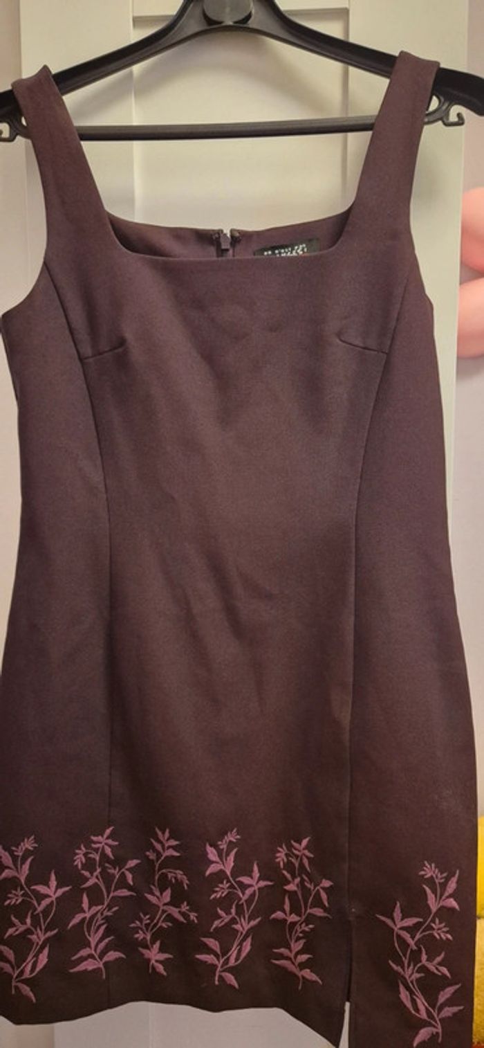 Ensemble robe et blazer prune broderies rose t 38 On est pas des anges très bon état - photo numéro 2