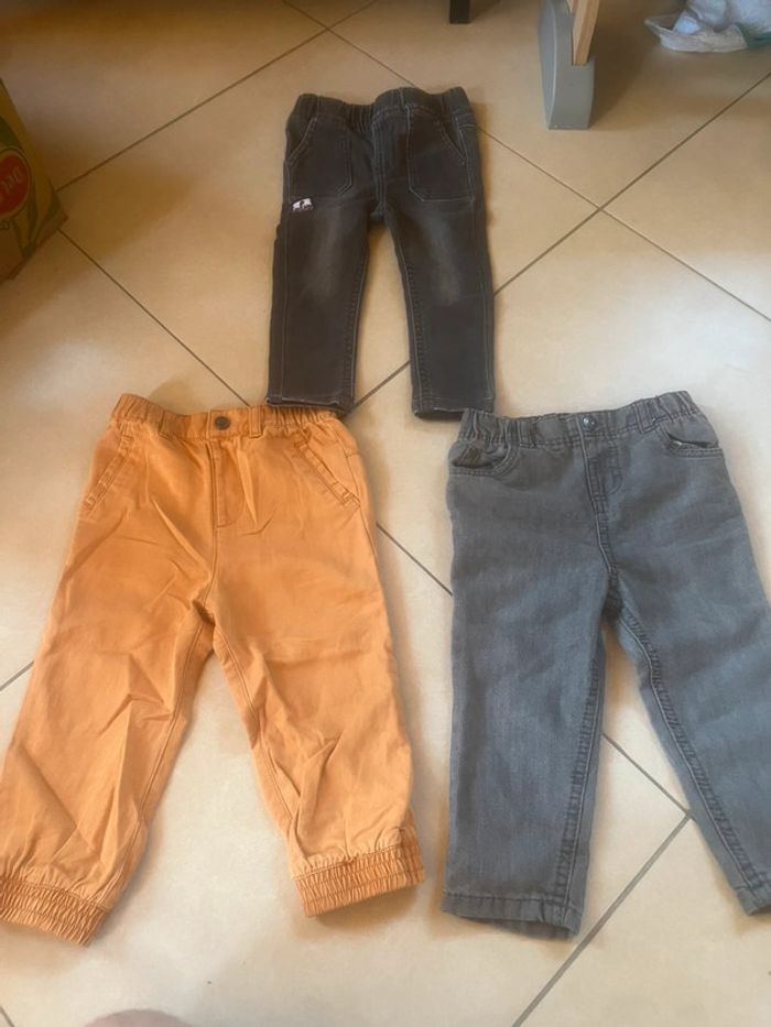 Lot de 3 pantalon taille 80 cm