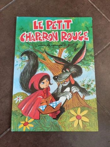 Livre Le petit chaperon rouge 1986 / collection Prune