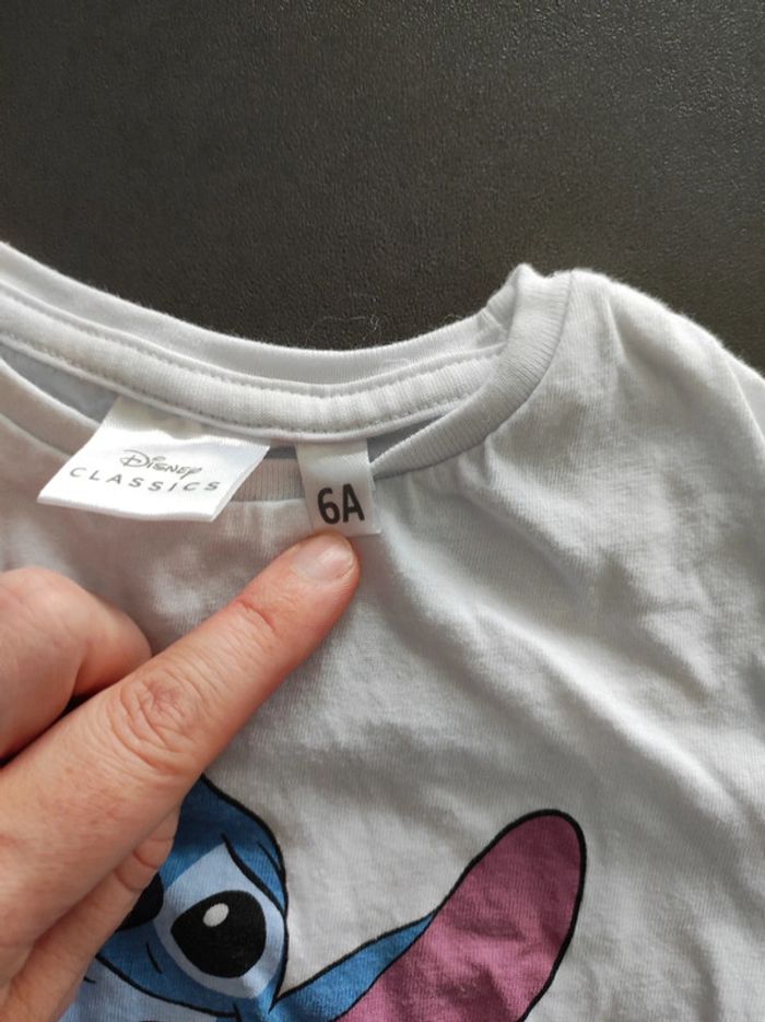 T shirt stich 6 ans - photo numéro 2