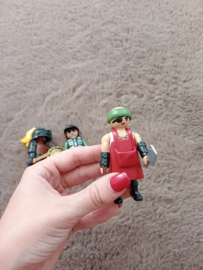 Lot de 3 figurines playmobil - photo numéro 4