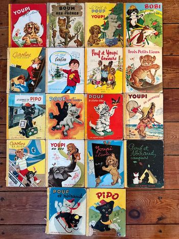 Bord jaune - Lot de 18 livres anciens vintage Les albums roses Caroline Hachette Pierre Probst