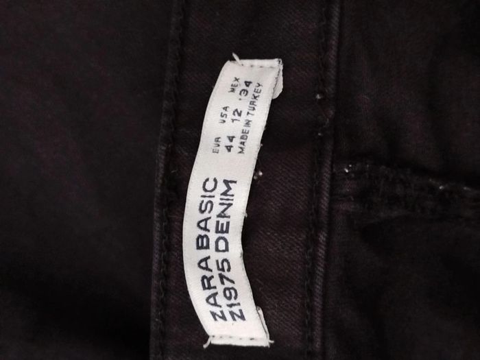 Jean noir Zara taille 44 - photo numéro 4