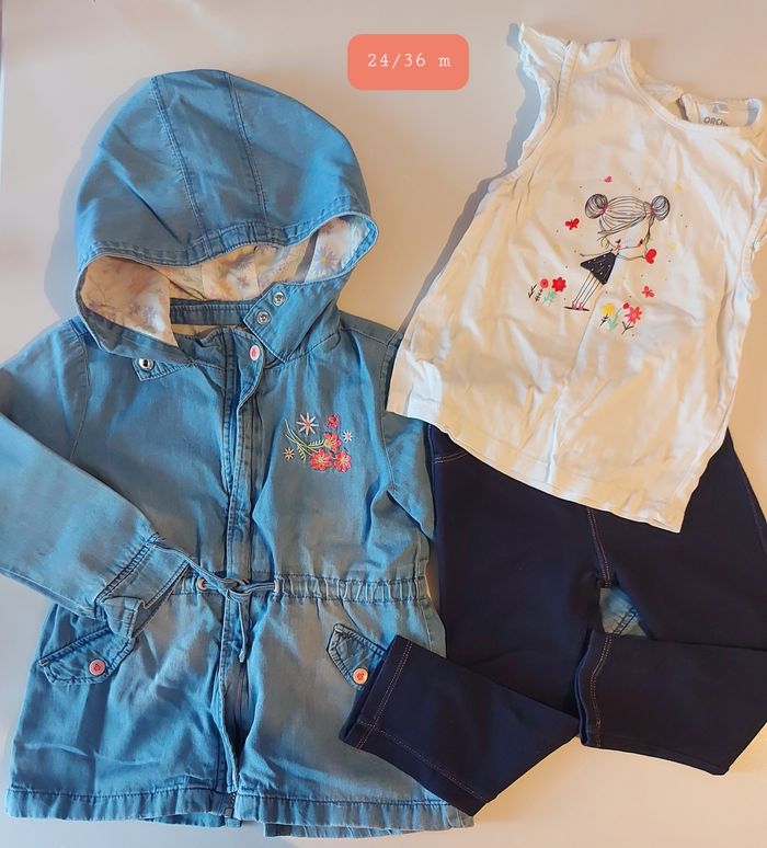 Tenue fille 24/36 mois