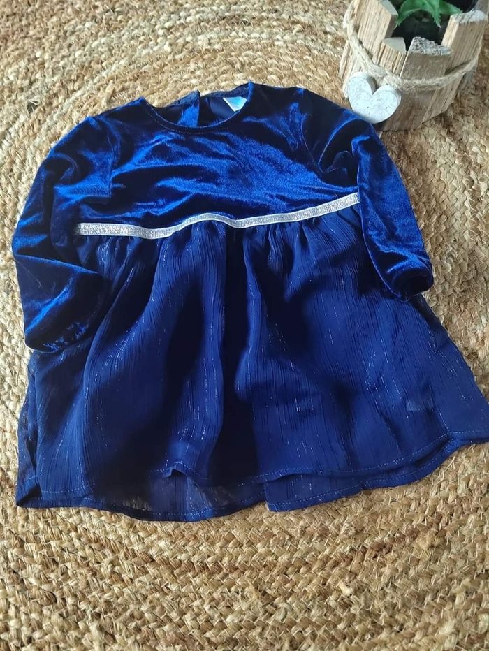 Robe 12 mois tex baby