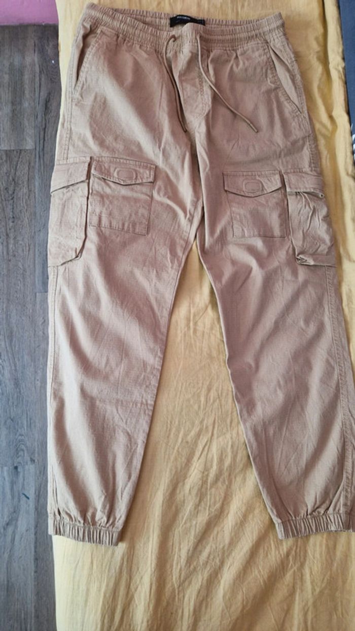 Pantalon cargo Pull and Bear taille M - photo numéro 2