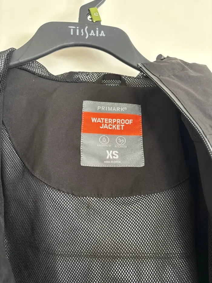 Veste imperméable à capuche - photo numéro 7