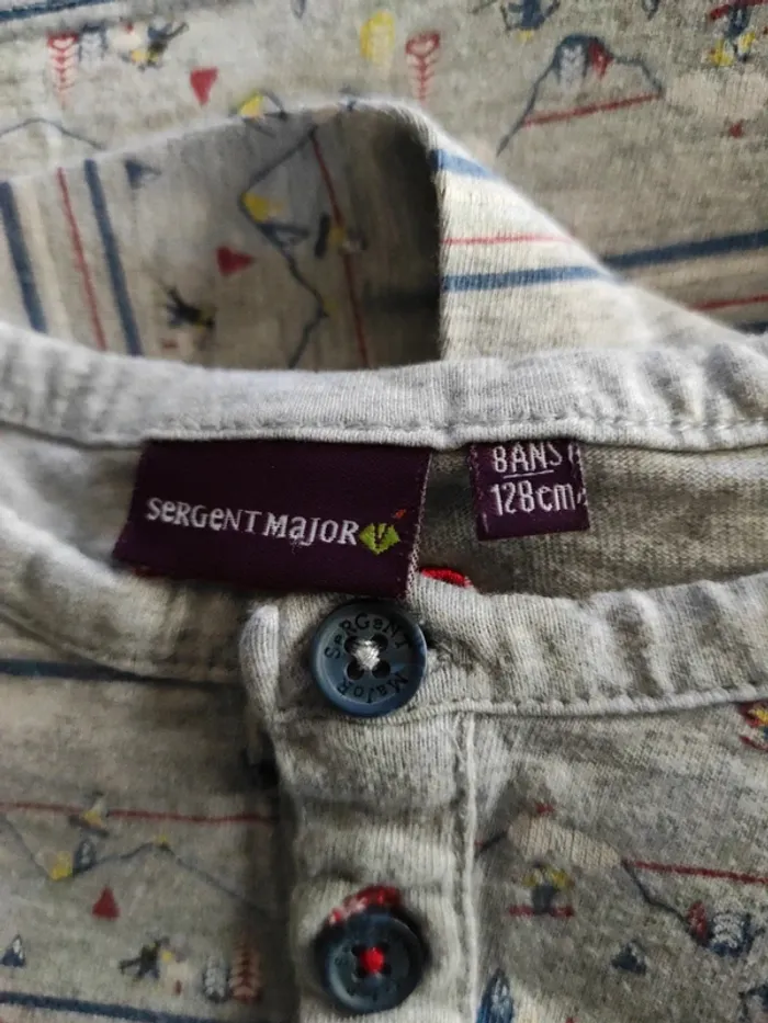 🐼 T-shirt manches longues sergent major taille 8 ans 128 cm très bon état 🐼 - photo numéro 3