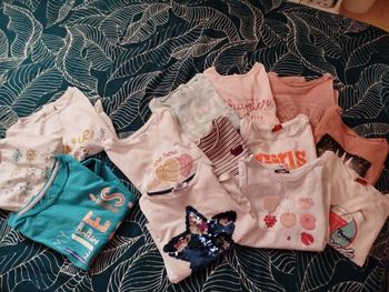 Lot de 10 t-shirts manches longues et 3 offerts