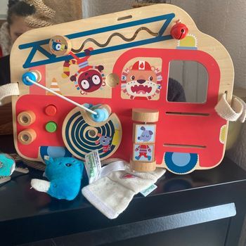 Tableau d’activités  camion de pompiers  lilliputiens