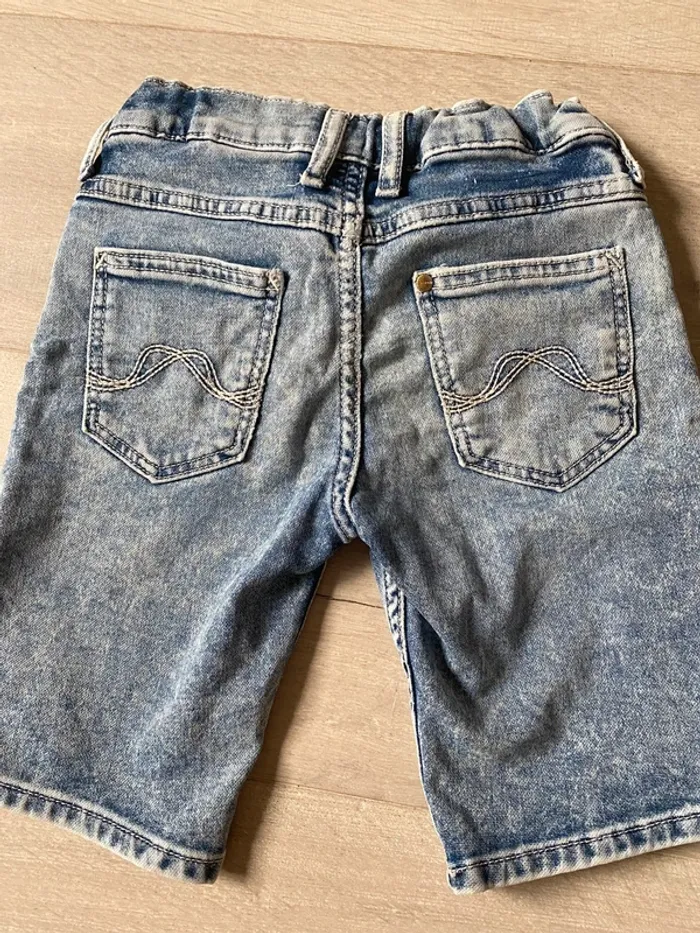 Short en jeans H&m 3-4 ans - photo numéro 3