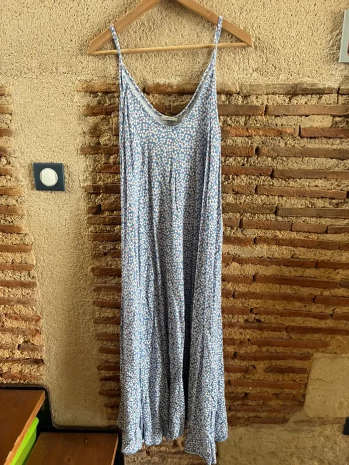 Robe longue bleu à petite fleurs