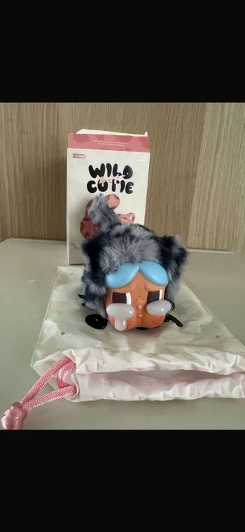 Crybaby denim cutie popmart