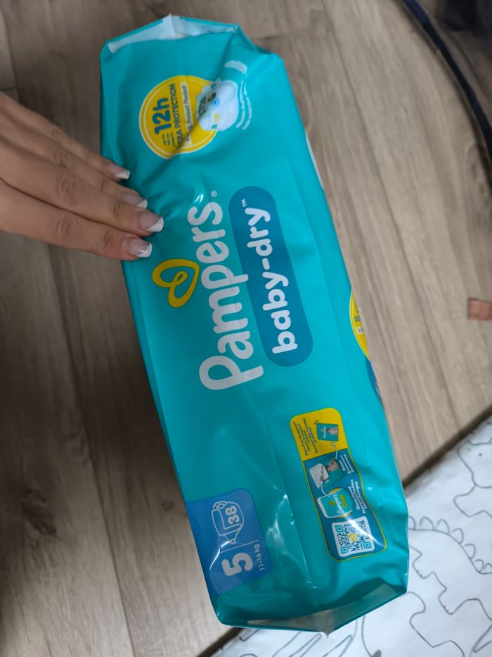 Couches Pampers taille 5 - photo numéro 2