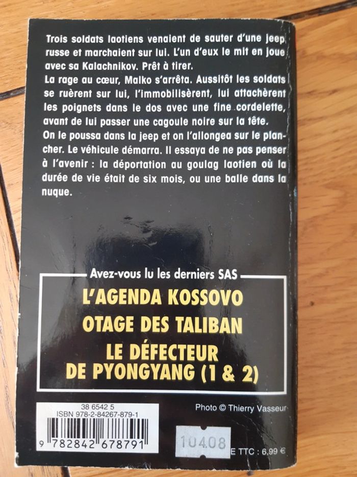 Livre de poche : SAS Retour à Shangri-La de Gérard De Villiers - photo numéro 2