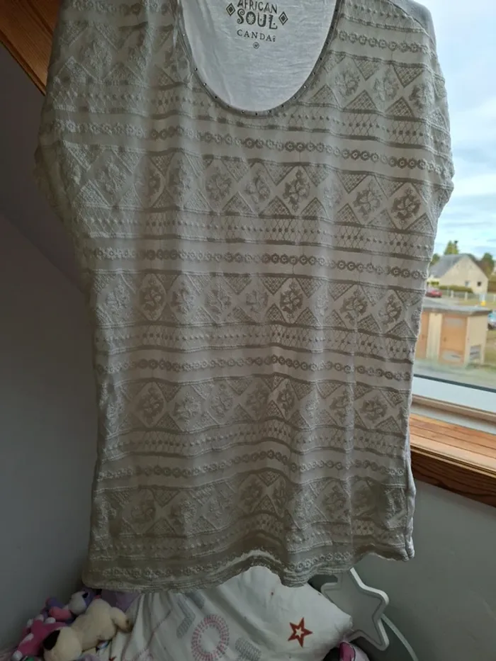 T-shirt femme taille M - photo numéro 4